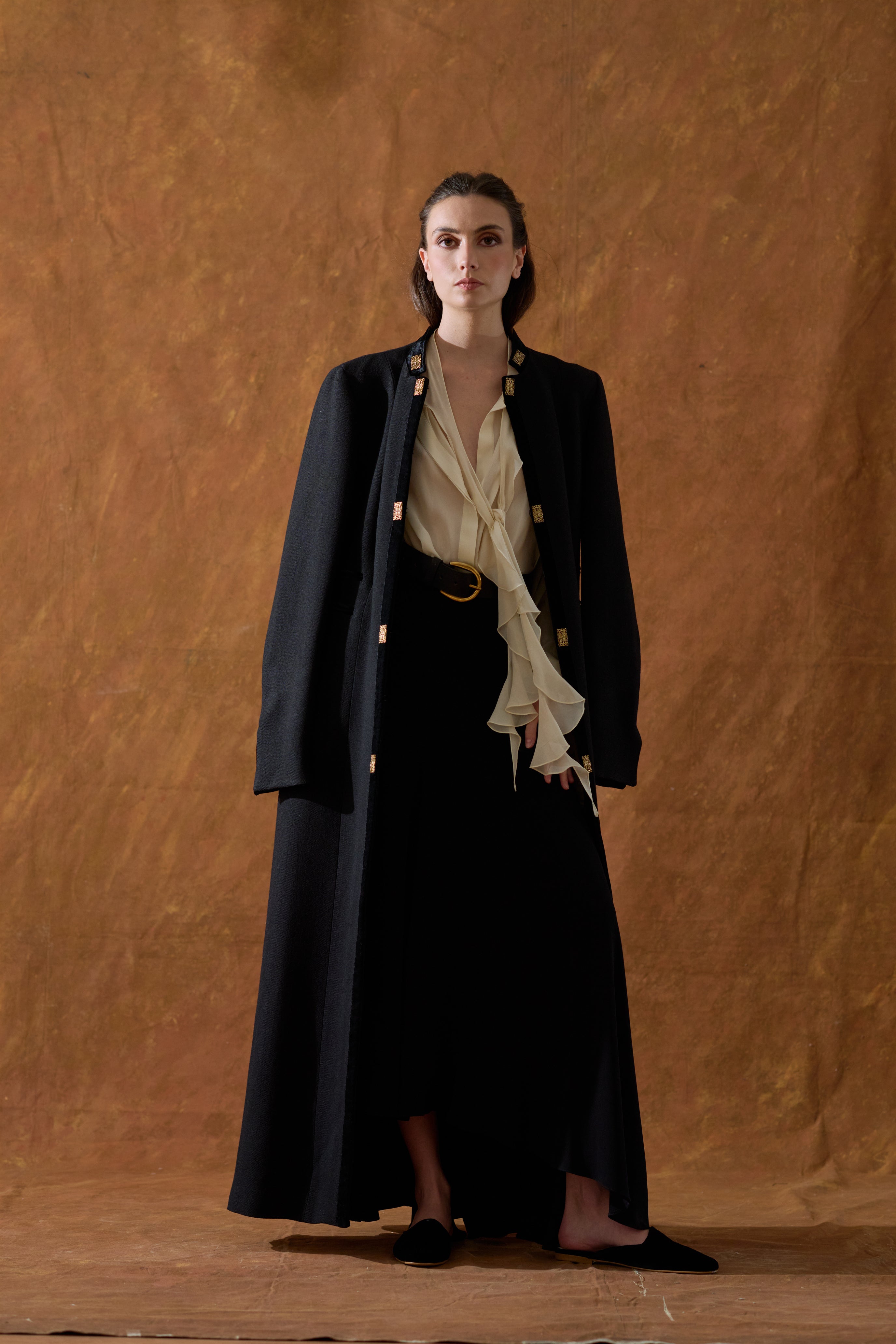 Medallion Coat in "Jerez" Wool