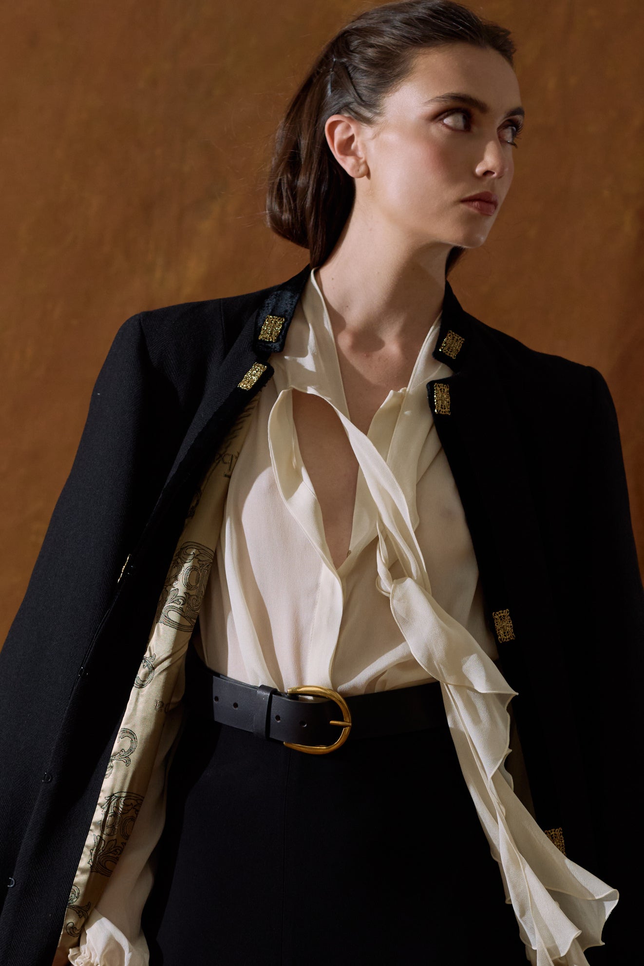 Medallion Coat in "Jerez" Wool