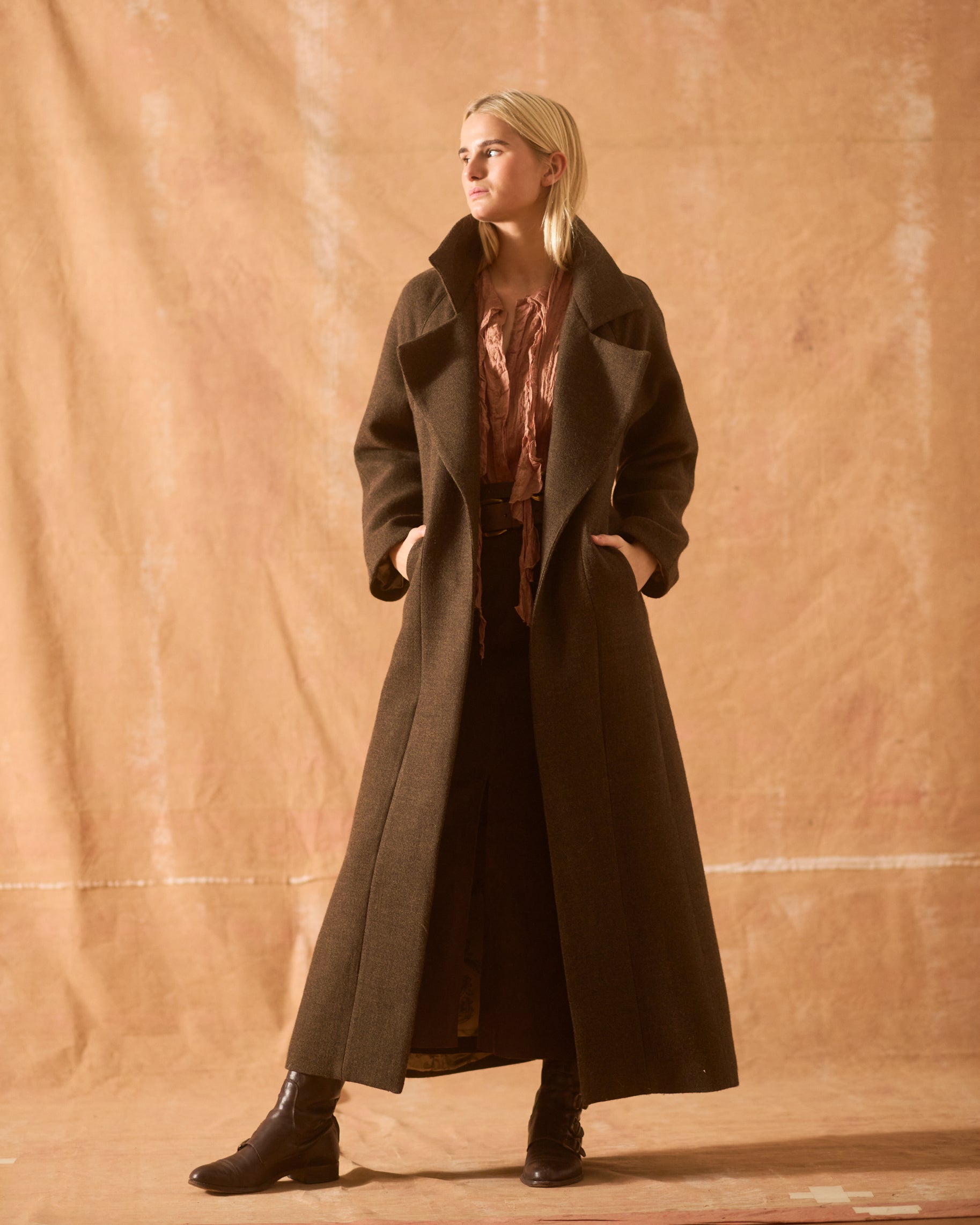 Biella Coat in "Jerez Knit" Wool - Truffle