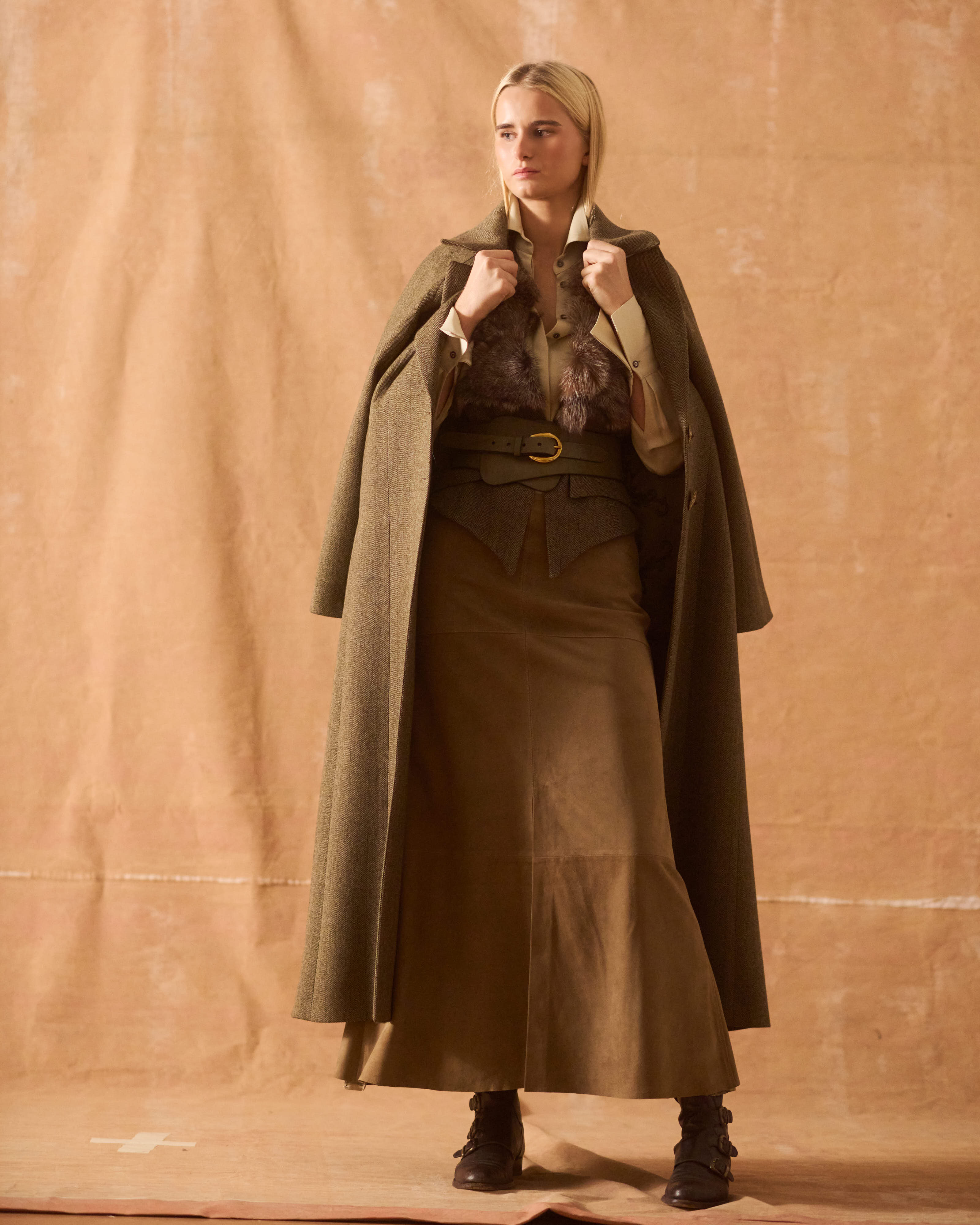 Biella Coat in "Jerez" Wool