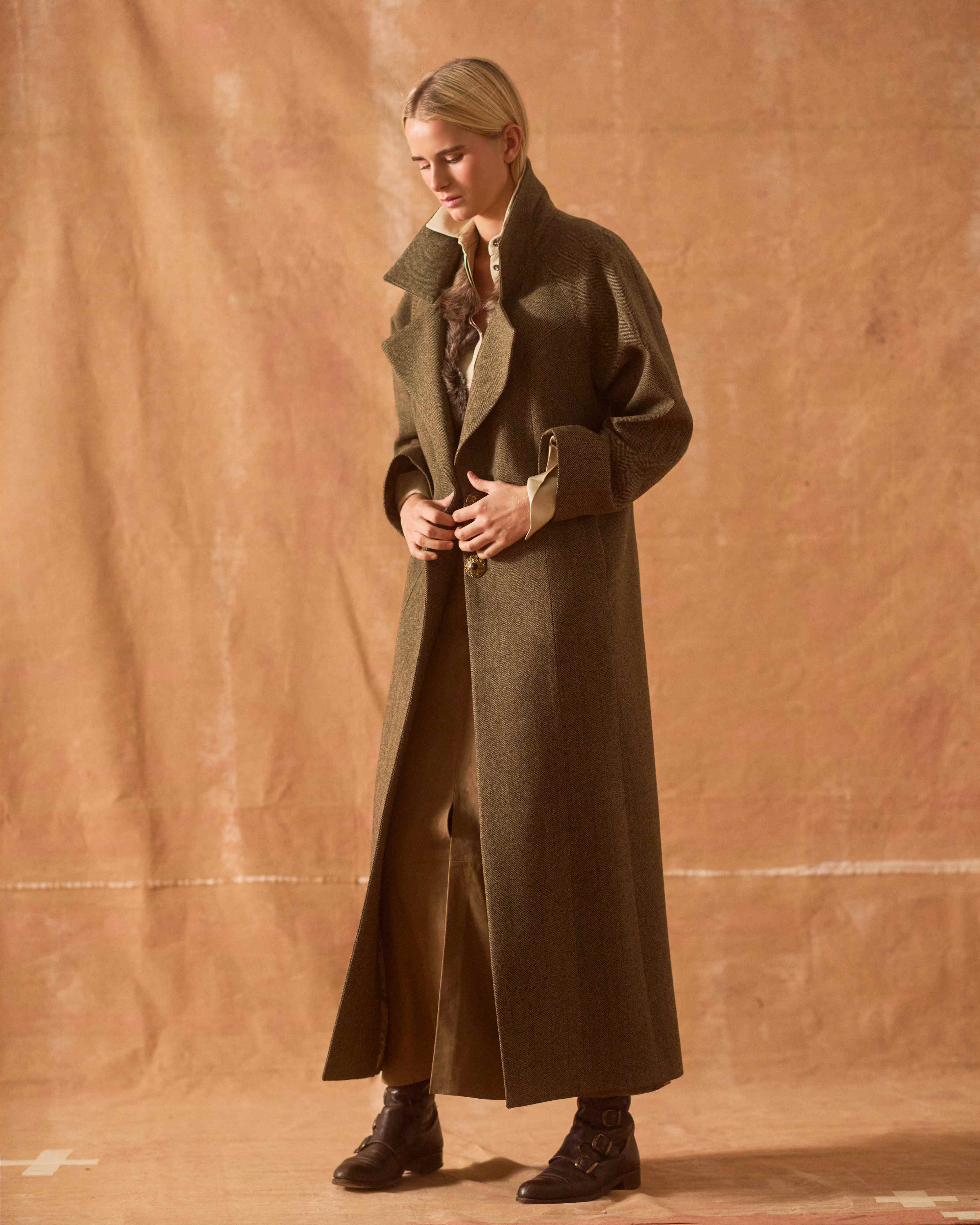 Biella Coat in "Jerez" Wool
