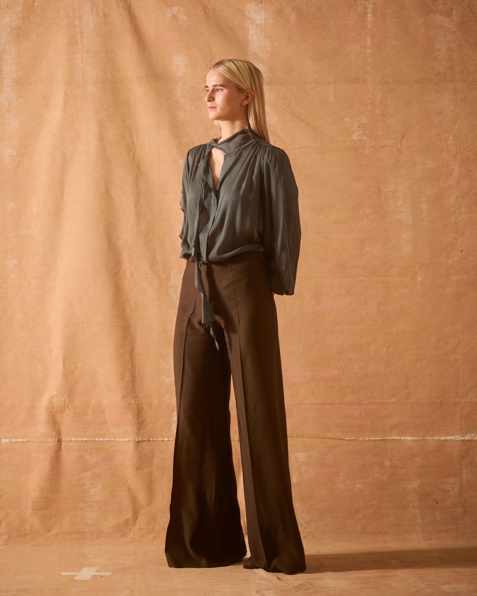 Fine Crepe Pienza Blouse - Lead Sea