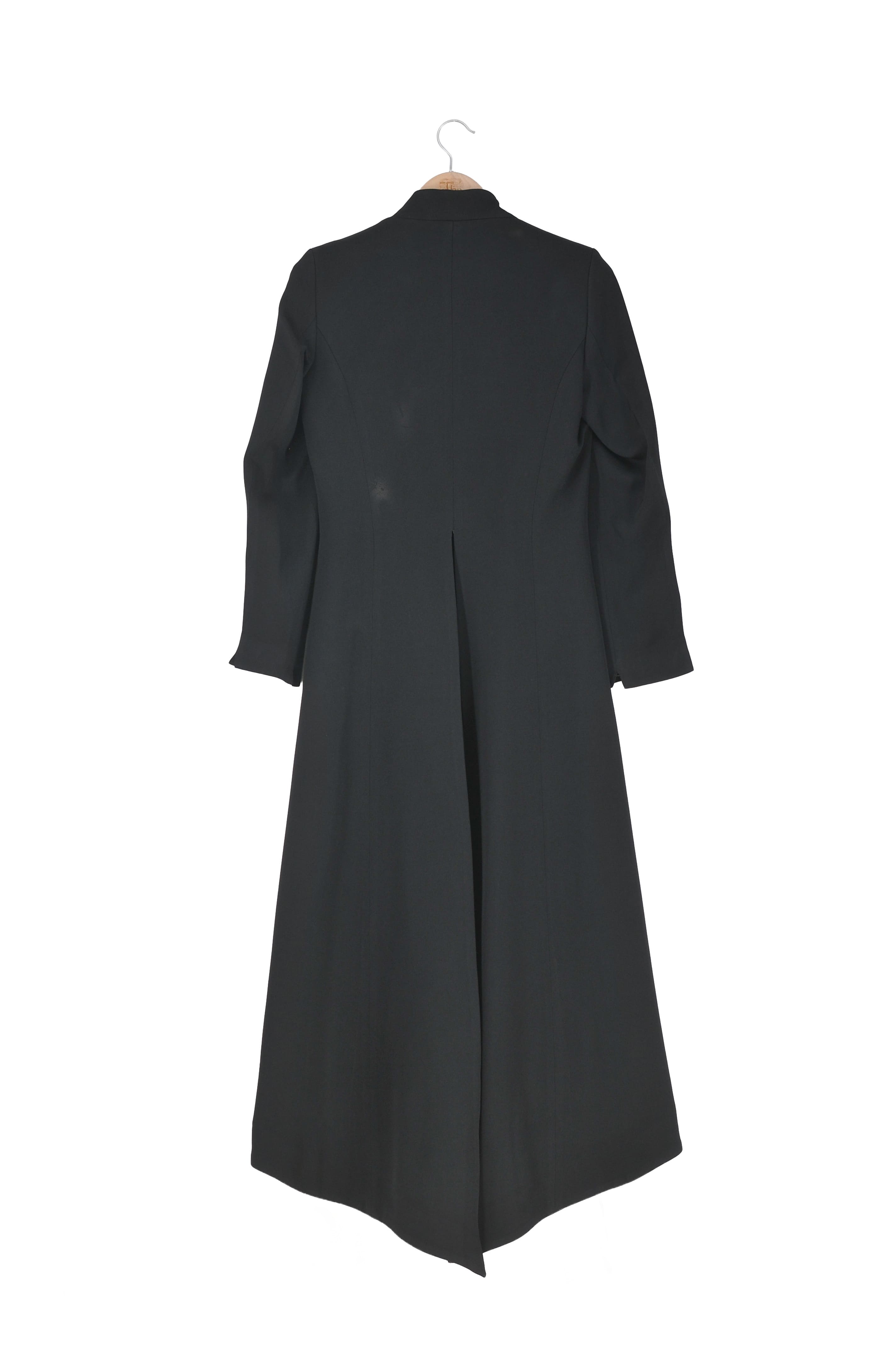 Trasera abrigo largo Ginebra en tejido sharkskin viscosa negro con escote en V sin solapas y bajo asimétrico para mujer T.ba