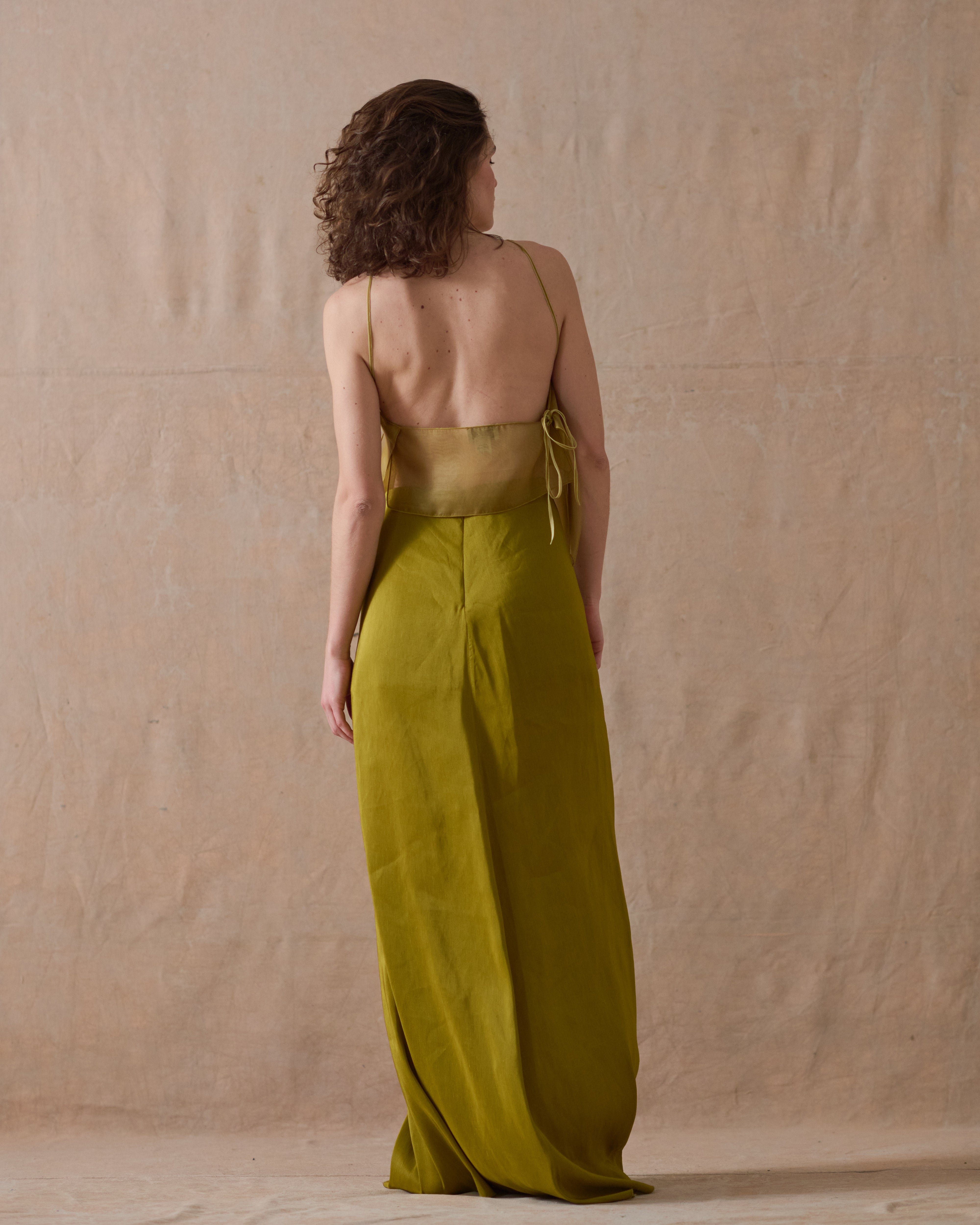 Falda Noor en Seda Rústica - Arbequina