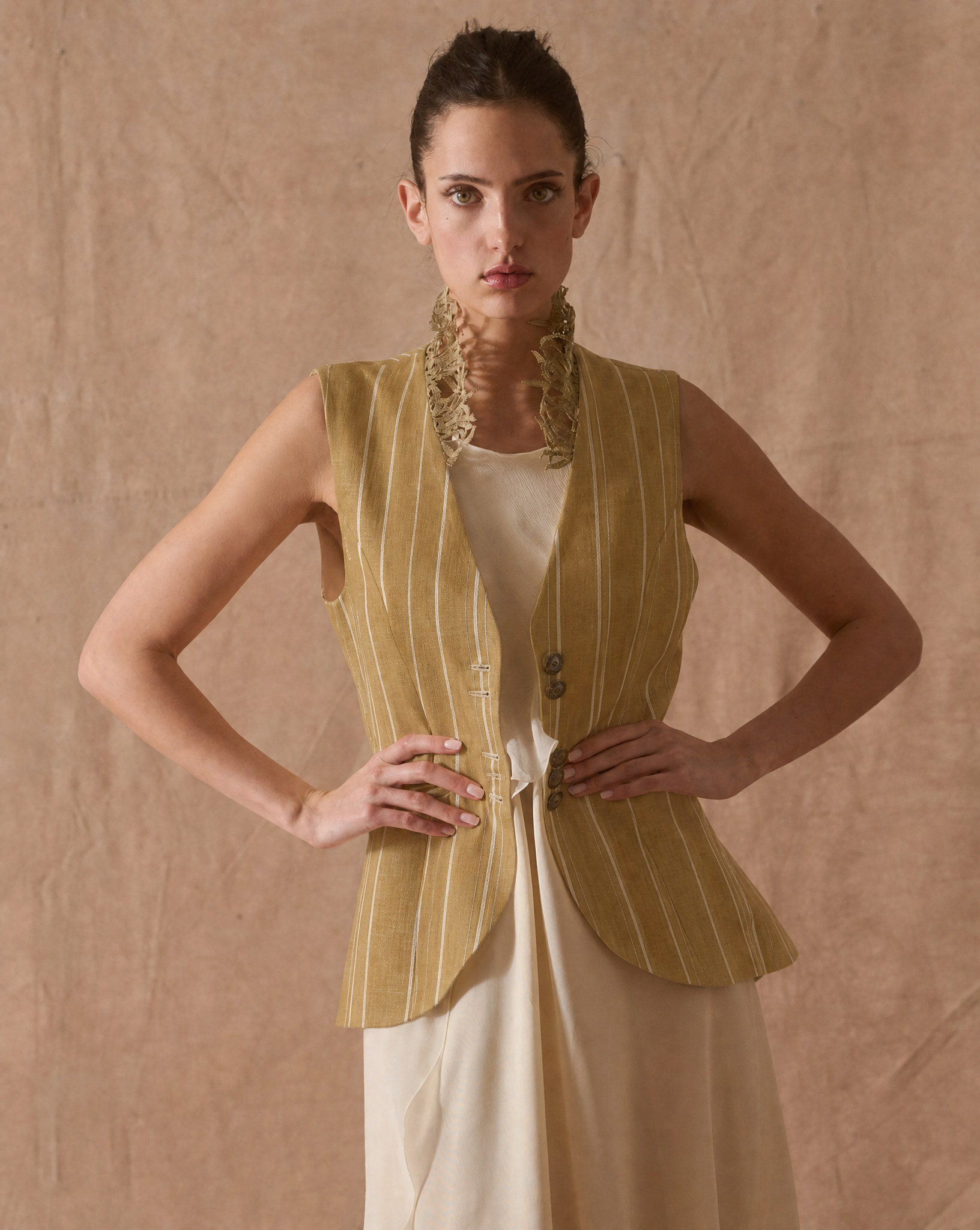 Linen Noor Vest - Stripes Toffee